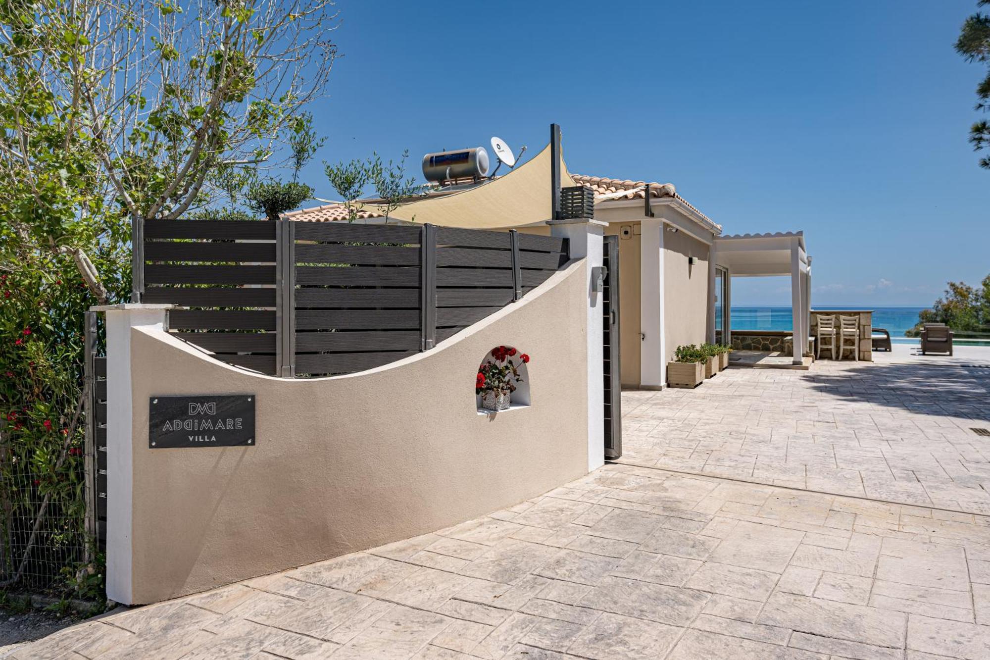 Addimare Sea View Villa, And Events Venue 阿里克斯 外观 照片